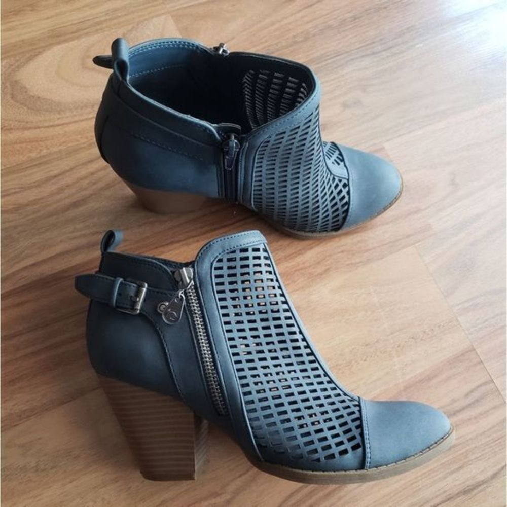 Guess | Ankle Boots - size 7.5